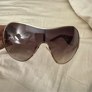 Christian Dior! I love Dior 1